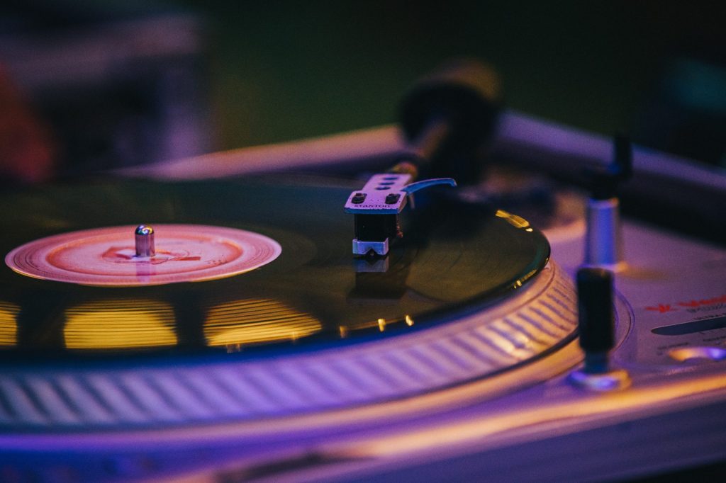 wedding dj