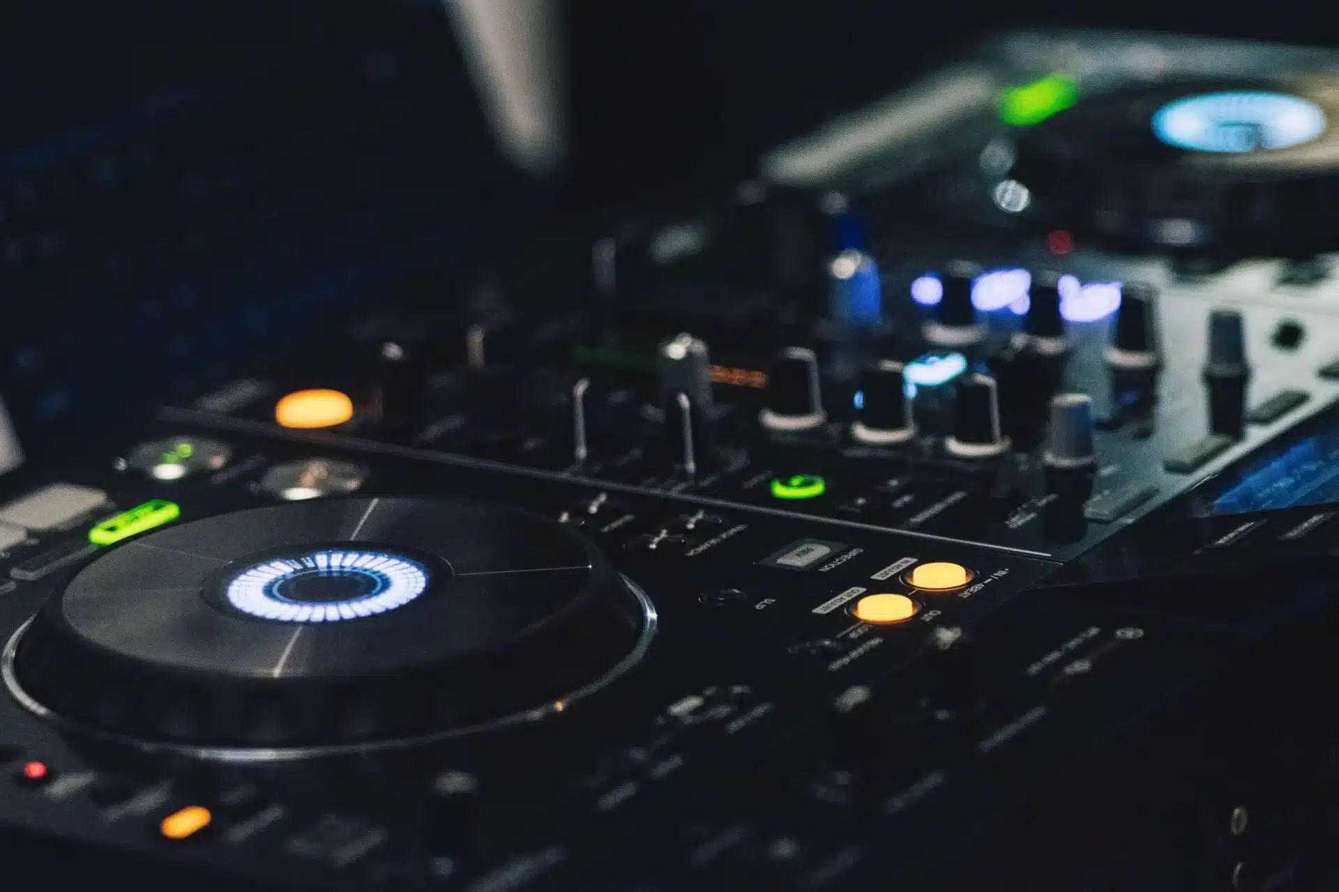 wedding dj hire